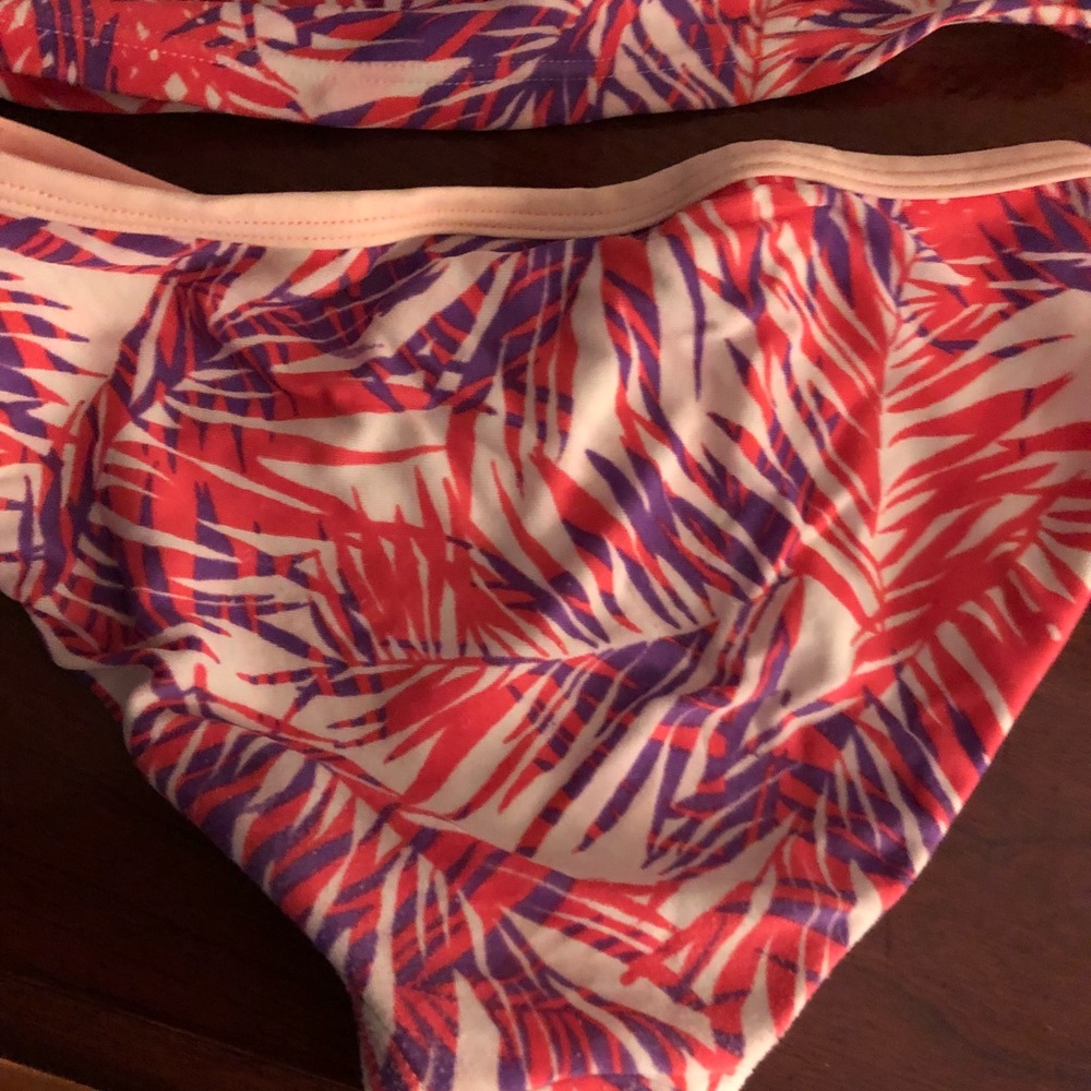 Bathing suits (2) - Picture 4 of 4